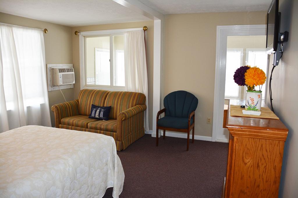Beach Walk Apartments And Cottages Old Orchard Beach Bagian luar foto